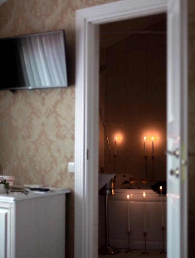 Hotel Grand Aristocrate Dubovtsy Екстериор снимка