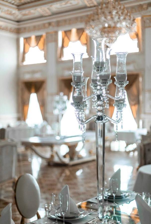 Hotel Grand Aristocrate Dubovtsy Екстериор снимка