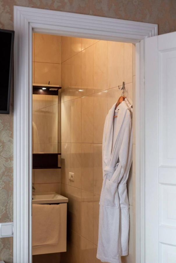 Hotel Grand Aristocrate Dubovtsy Екстериор снимка